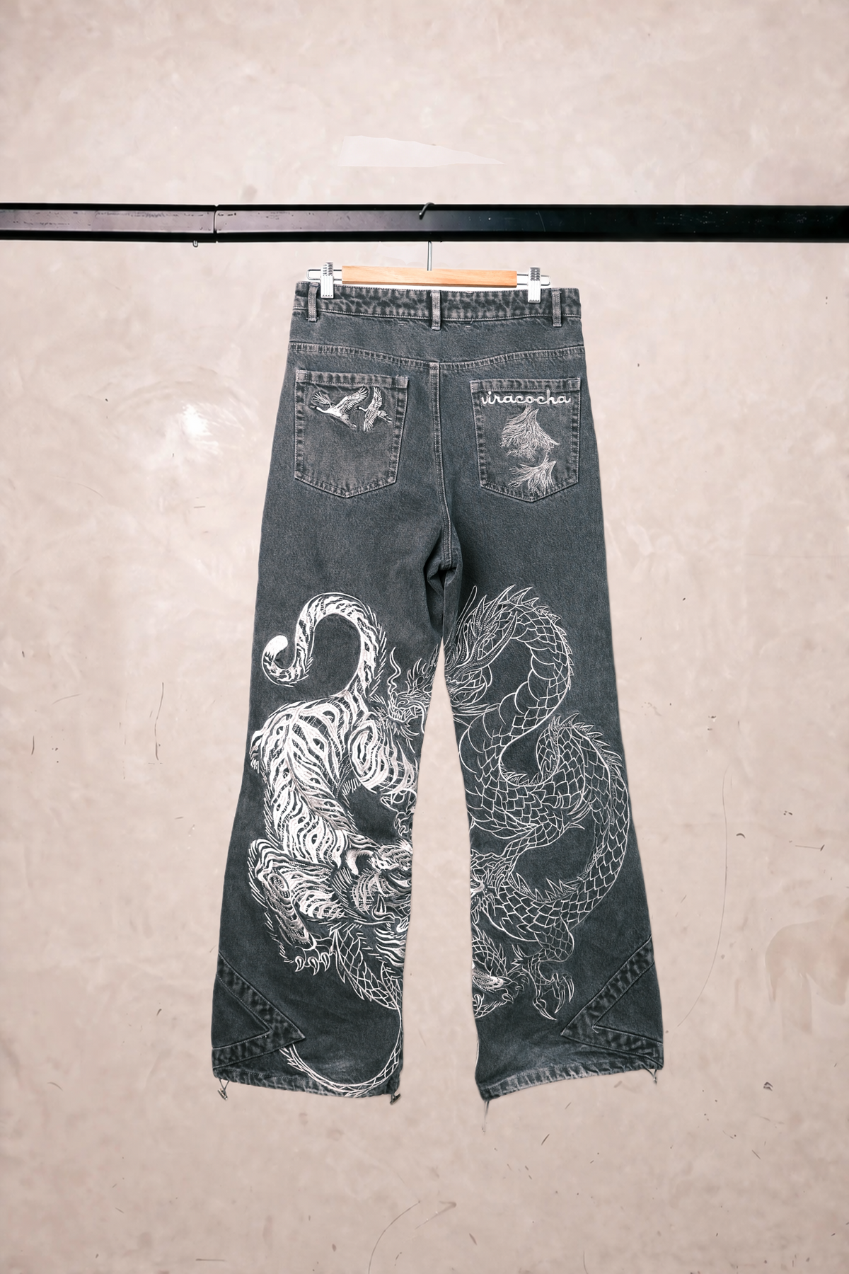 Carbon reflection joggers - VIRACOCHA