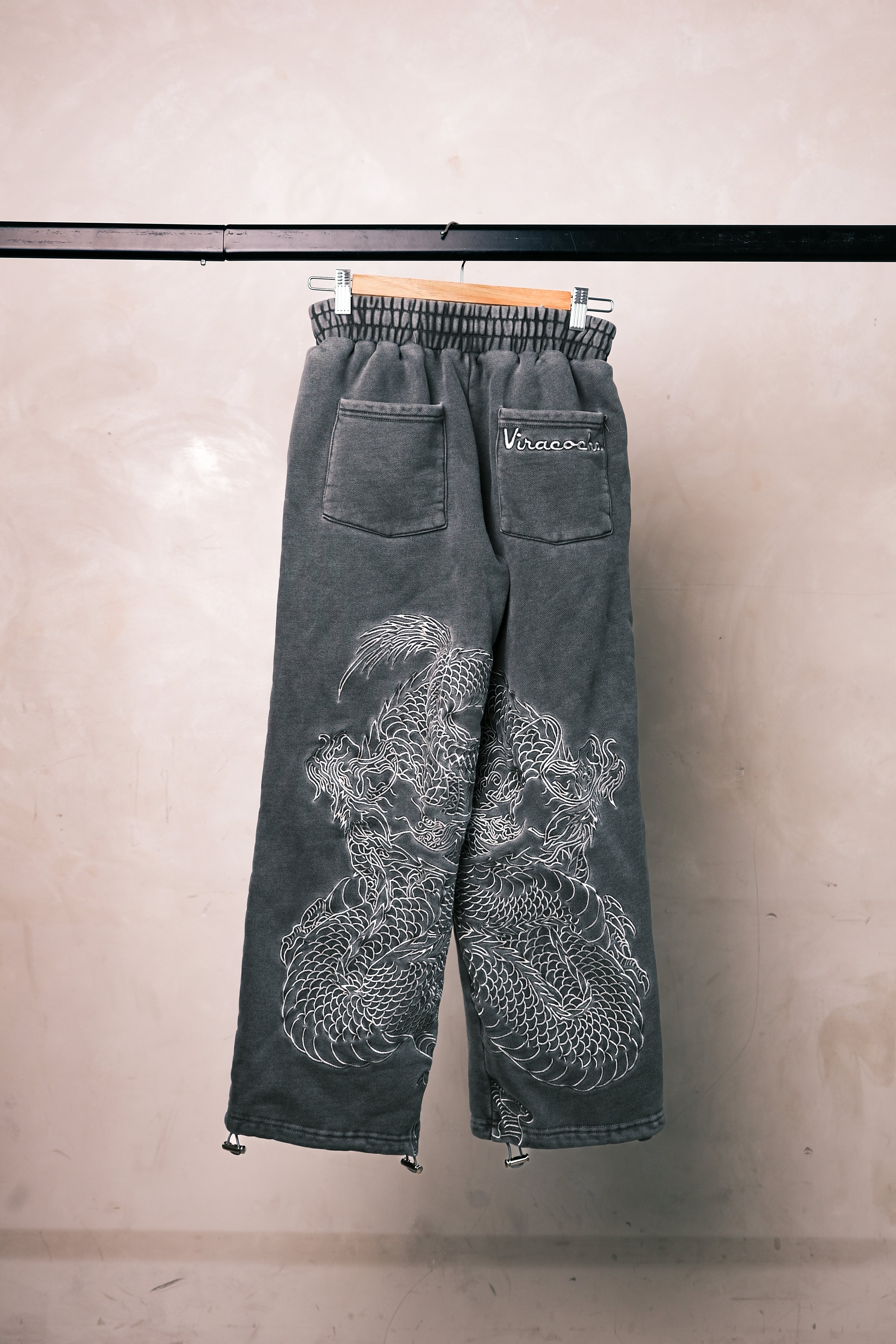 Carbon reflection joggers